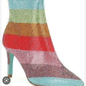 Betsey Johnson Emmy boot